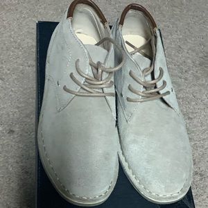 Dress shoes
